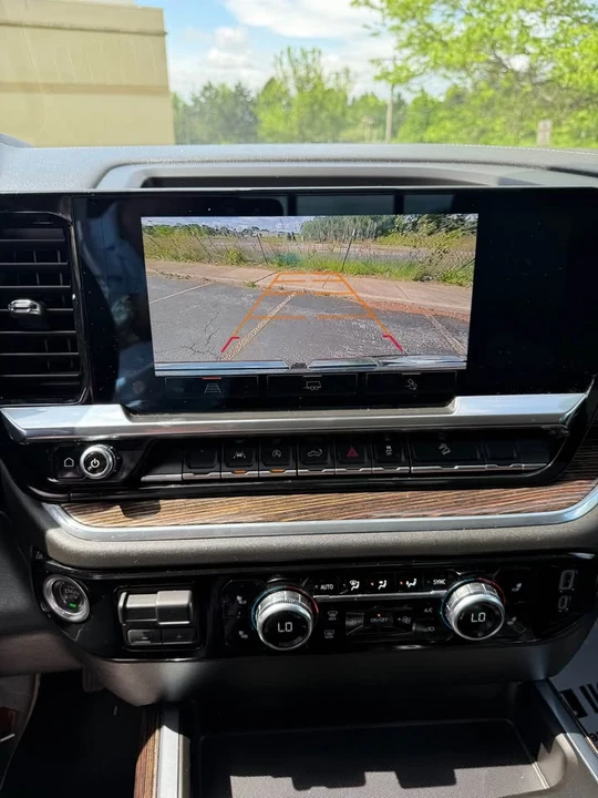 2023 GMC Sierra 5th Gen - Image 9 of 11