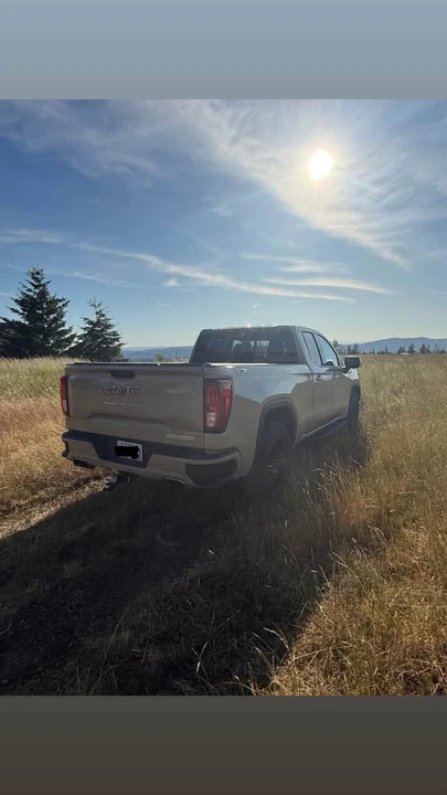 2023 GMC Sierra 5th Gen - Image 6 of 9