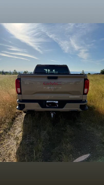 2023 GMC Sierra 5th Gen - Image 5 of 9