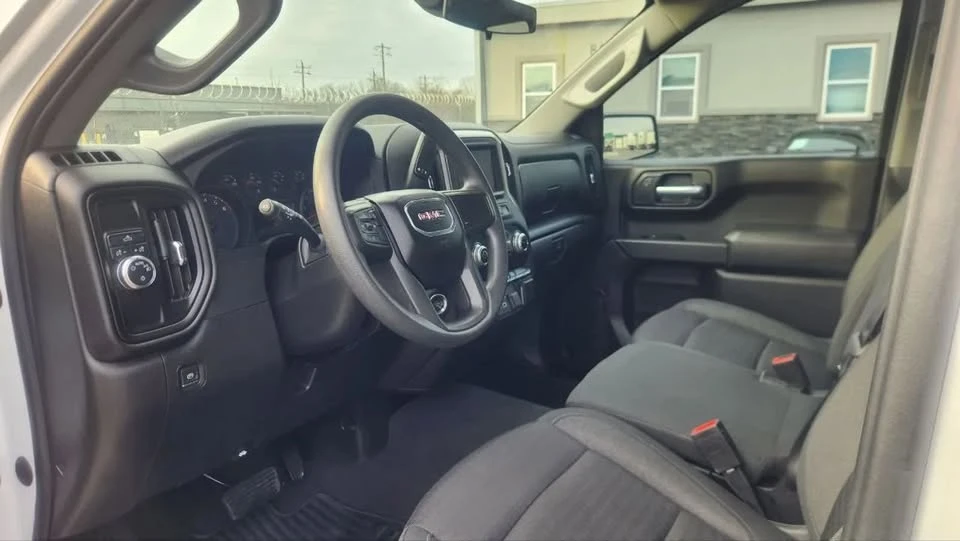 2023 GMC Sierra 5th Gen - Image 10 of 13