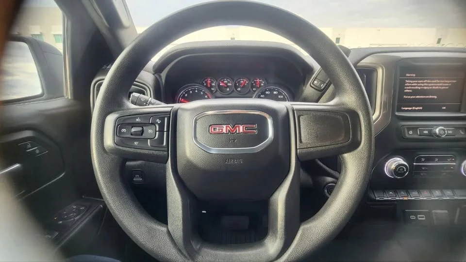 2023 GMC Sierra 5th Gen - Image 7 of 13