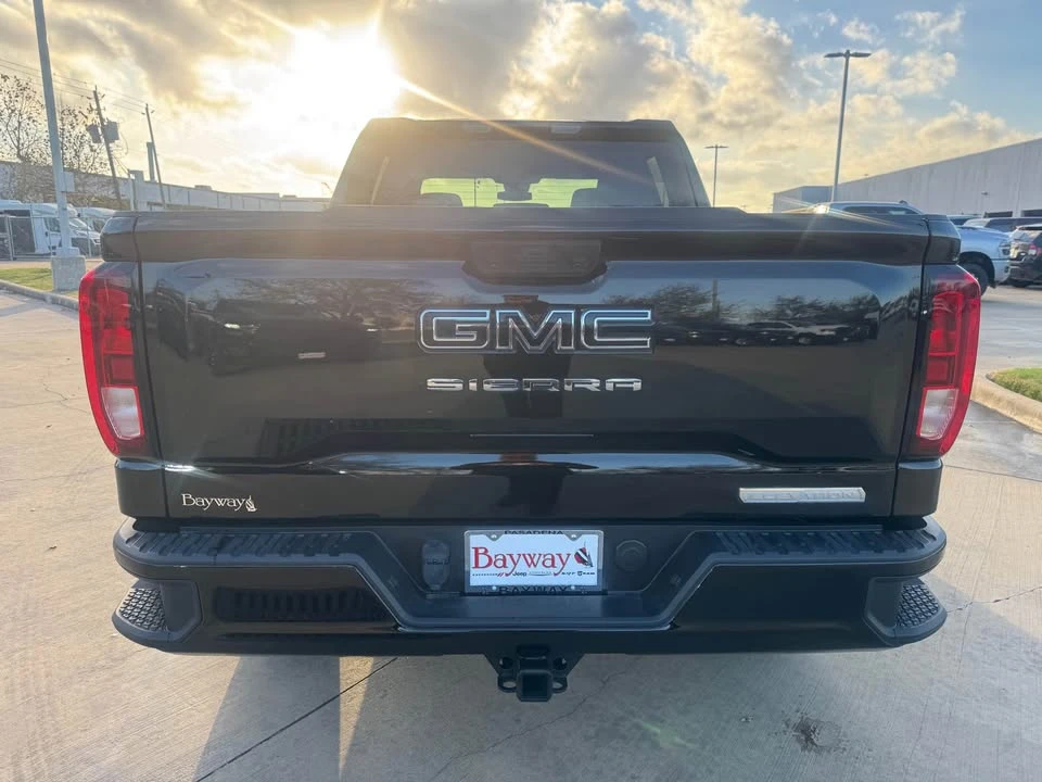 2023 GMC Sierra 5th Gen - Image 4 of 8