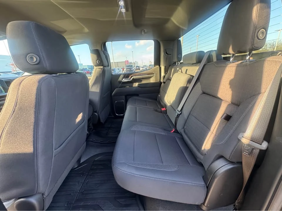 2023 GMC Sierra 5th Gen - Image 7 of 8