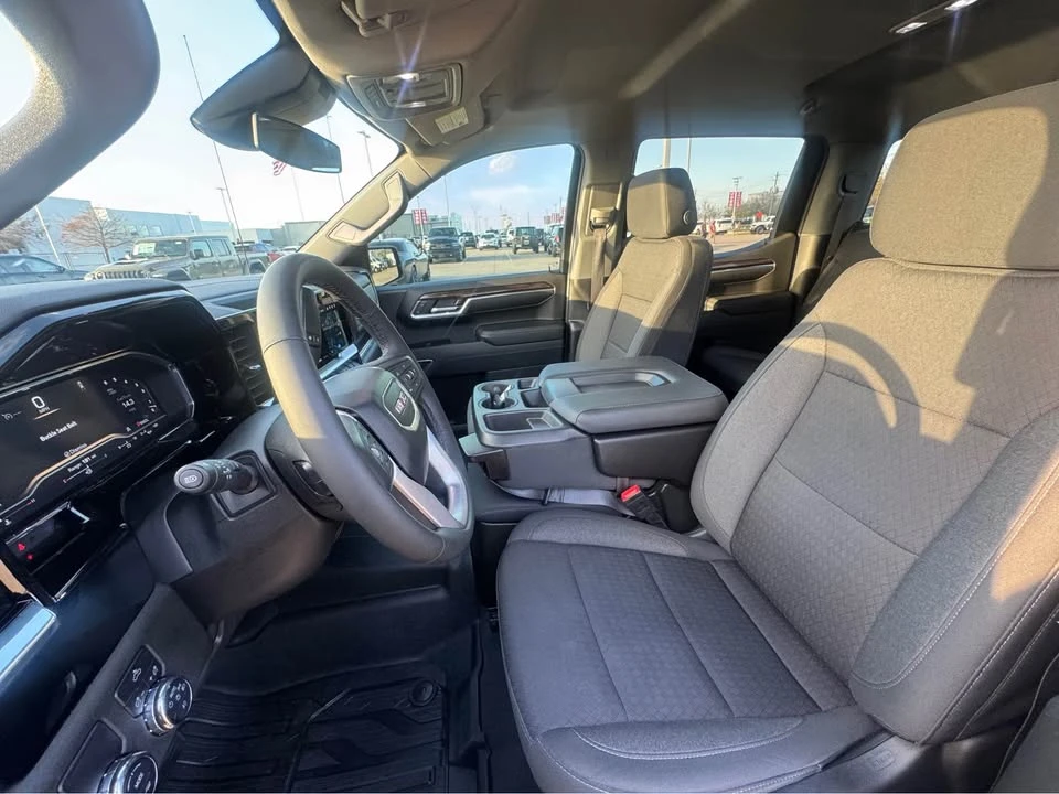 2023 GMC Sierra 5th Gen - Image 6 of 8