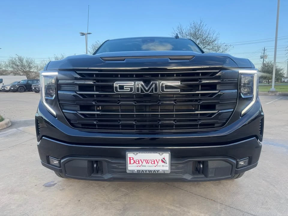 2023 GMC Sierra 5th Gen - Image 2 of 8
