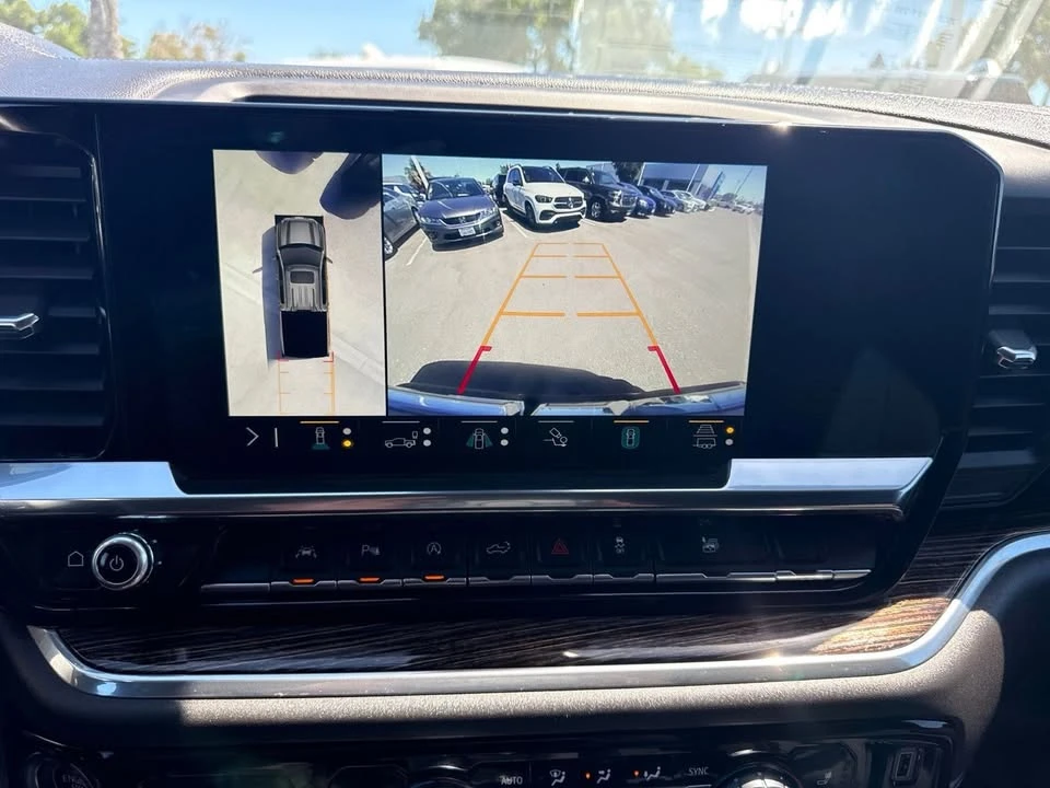 2023 GMC Sierra 5th Gen - Image 14 of 20