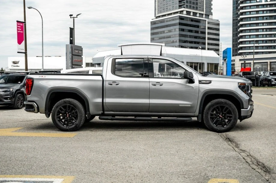 2023 GMC Sierra 5th Gen - Image 4 of 13