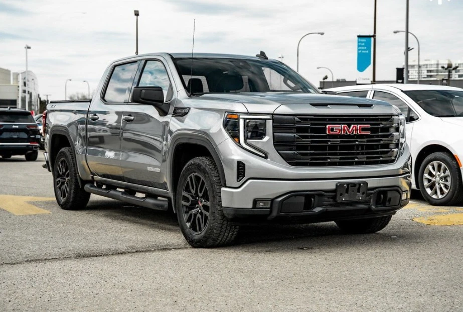 2023 GMC Sierra 5th Gen - Image 3 of 13