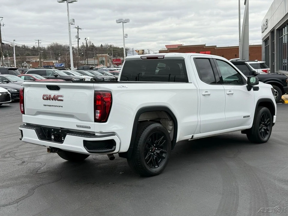 2023 GMC Sierra 5th Gen - Image 3 of 12