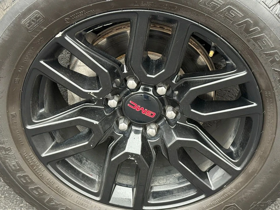 2023 GMC Sierra 5th Gen - Image 9 of 12