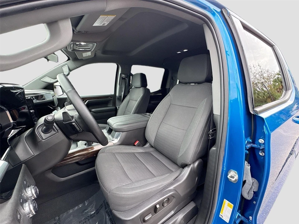 2023 GMC Sierra 5th Gen - Image 19 of 21