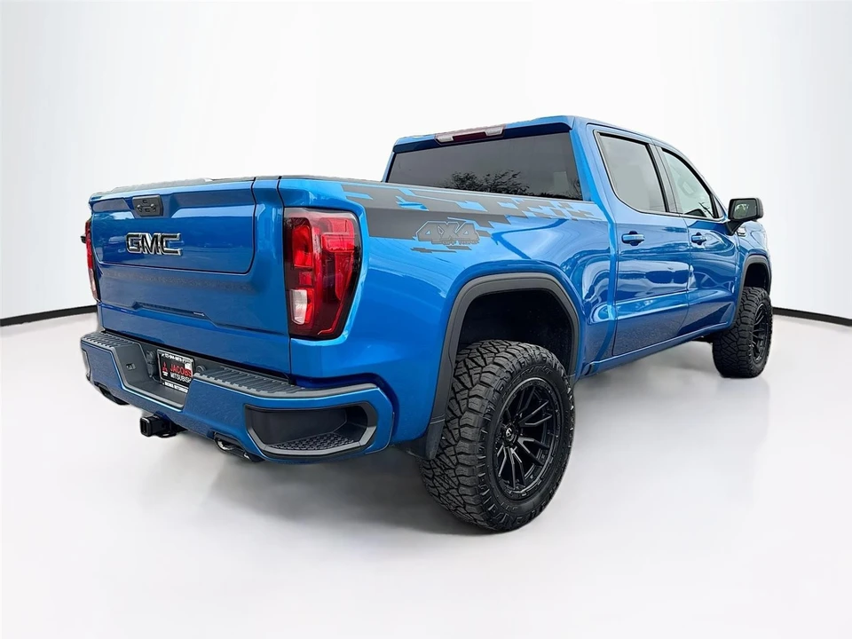 2023 GMC Sierra 5th Gen - Image 7 of 21