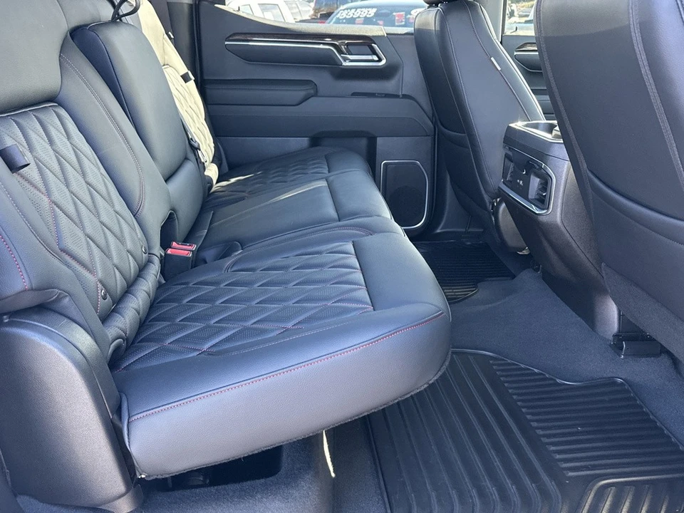 2023 GMC Sierra 5th Gen - Image 16 of 21