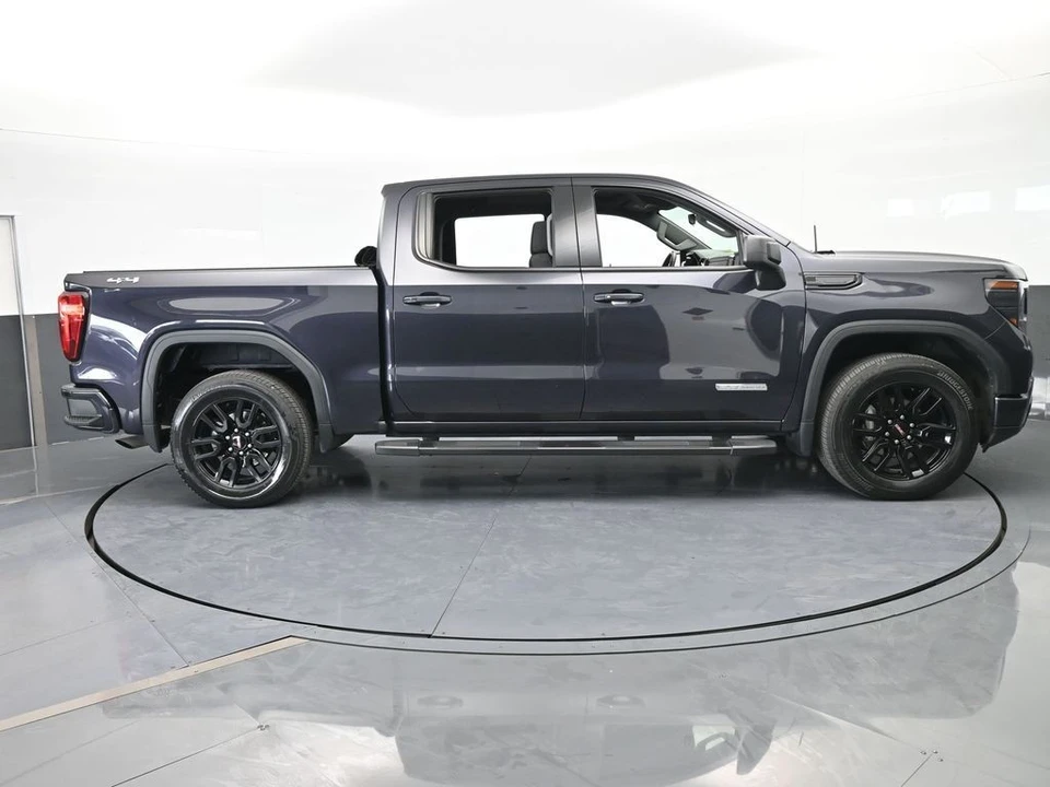 2023 GMC Sierra 5th Gen - Image 7 of 12