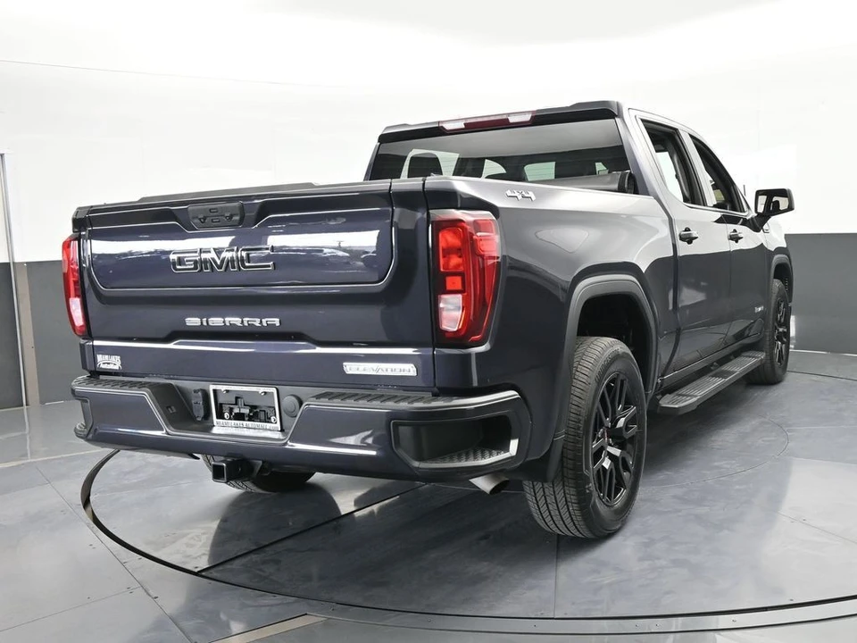 2023 GMC Sierra 5th Gen - Image 5 of 12