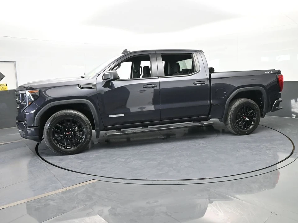2023 GMC Sierra 5th Gen - Image 2 of 12