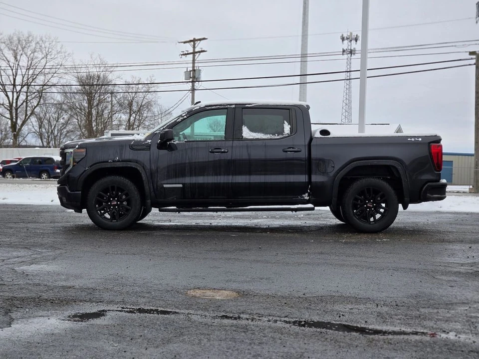 2023 GMC Sierra 5th Gen - Image 4 of 12