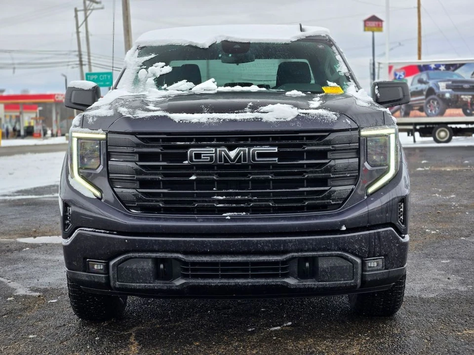 2023 GMC Sierra 5th Gen - Image 2 of 12