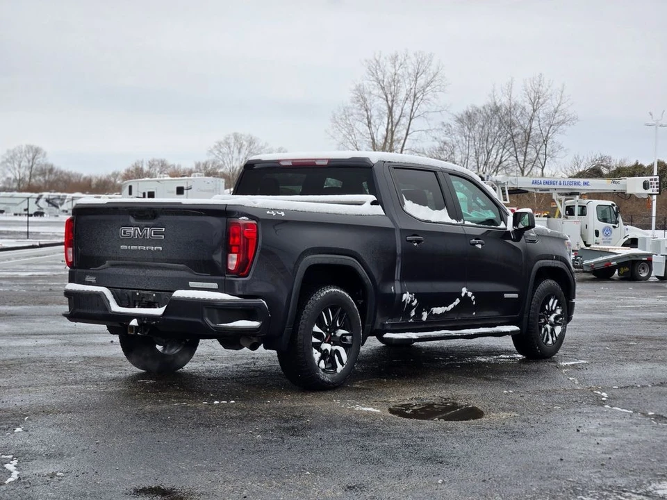 2023 GMC Sierra 5th Gen - Image 7 of 12