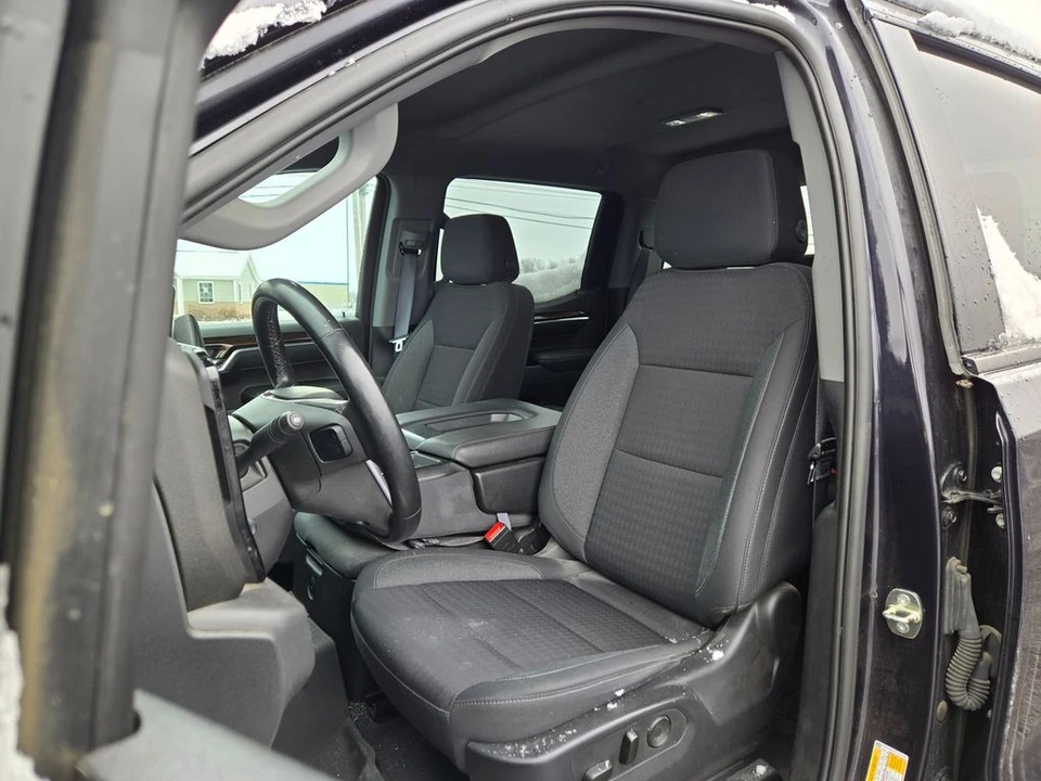 2023 GMC Sierra 5th Gen - Image 11 of 12