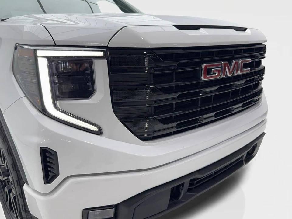 2023 GMC Sierra 5th Gen - Image 13 of 21