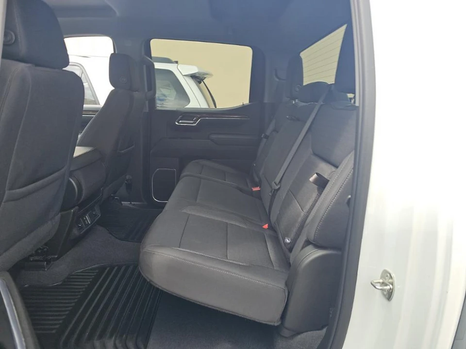 2023 GMC Sierra 5th Gen - Image 8 of 10