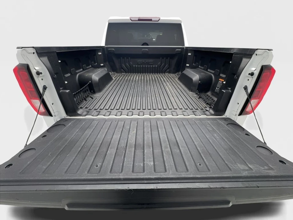 2023 GMC Sierra 5th Gen - Image 17 of 21