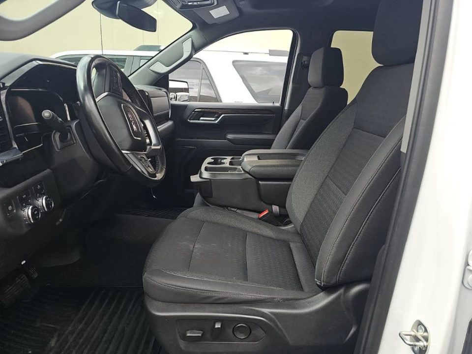 2023 GMC Sierra 5th Gen - Image 4 of 10