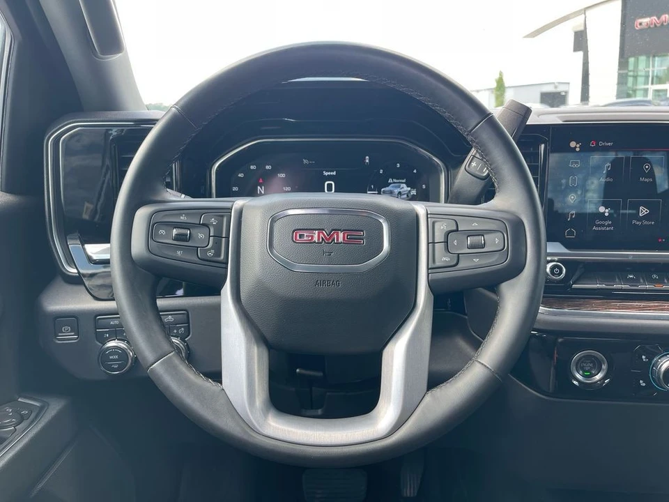 2023 GMC Sierra 5th Gen - Image 13 of 21