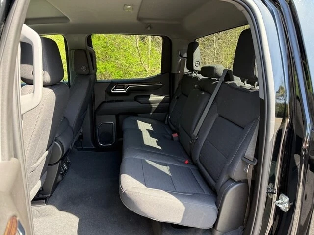 2023 GMC Sierra 5th Gen - Image 19 of 21