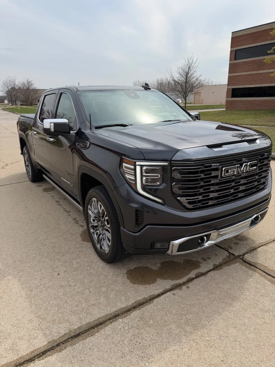 2023 GMC Sierra 5th Gen - Image 16 of 17