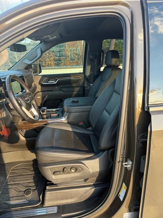 2023 GMC Sierra 5th Gen - Image 10 of 13