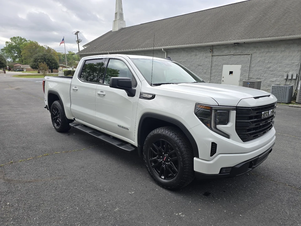 2023 GMC Sierra 5th Gen - Image 4 of 21