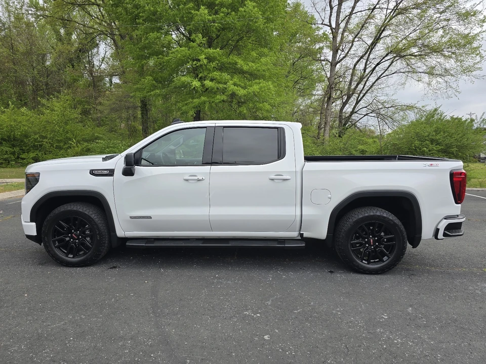 2023 GMC Sierra 5th Gen - Image 7 of 21