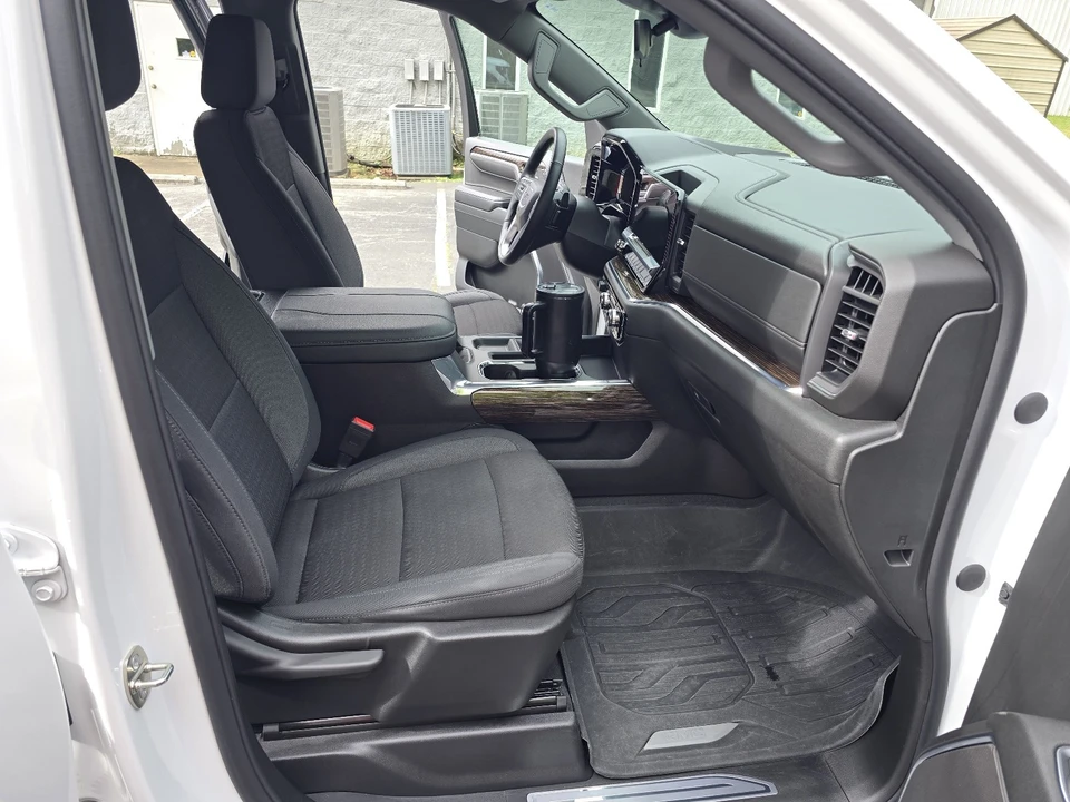2023 GMC Sierra 5th Gen - Image 19 of 21