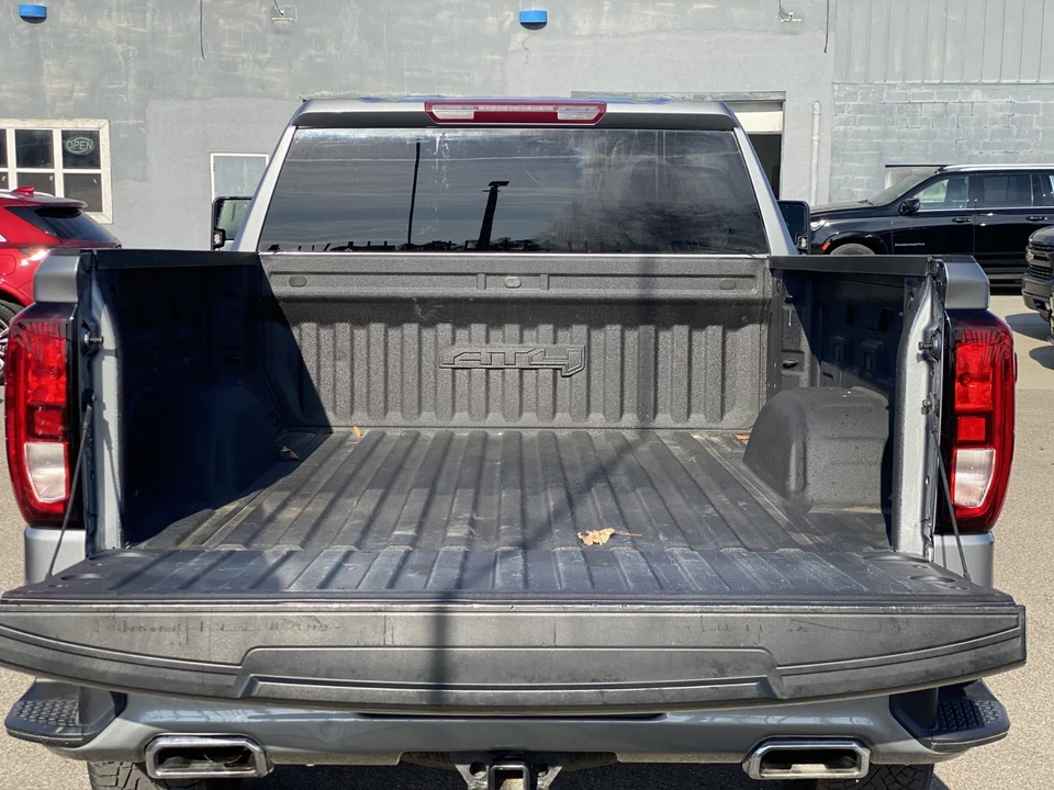 2023 GMC Sierra 5th Gen - Image 11 of 21