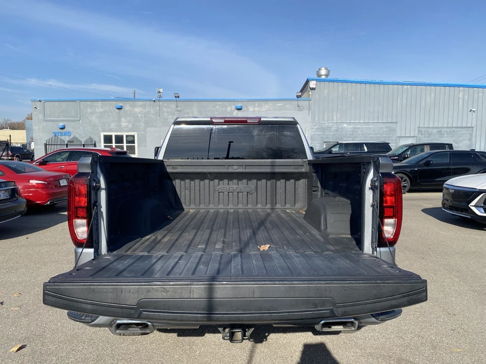 2023 GMC Sierra 5th Gen - Image 10 of 21