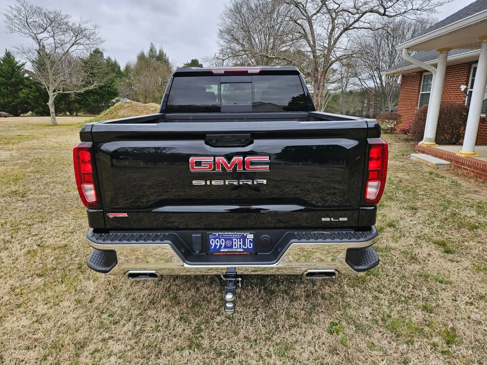 2023 GMC Sierra 5th Gen - Image 15 of 16