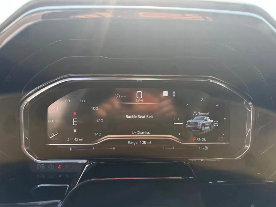 2023 GMC Sierra 5th Gen - Image 7 of 11