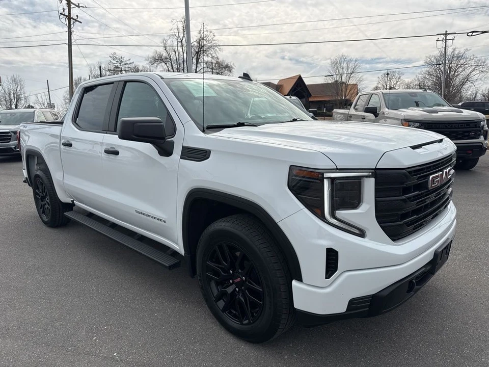2023 GMC Sierra 5th Gen - Image 7 of 12