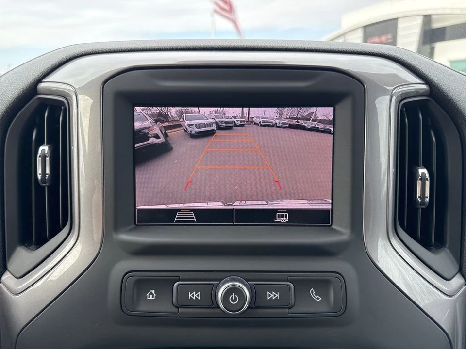 2023 GMC Sierra 5th Gen - Image 18 of 21