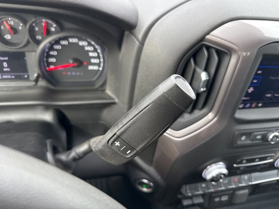 2023 GMC Sierra 5th Gen - Image 15 of 21