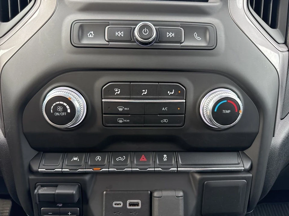 2023 GMC Sierra 5th Gen - Image 17 of 21