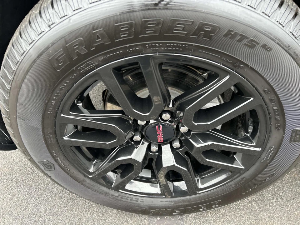 2023 GMC Sierra 5th Gen - Image 10 of 21