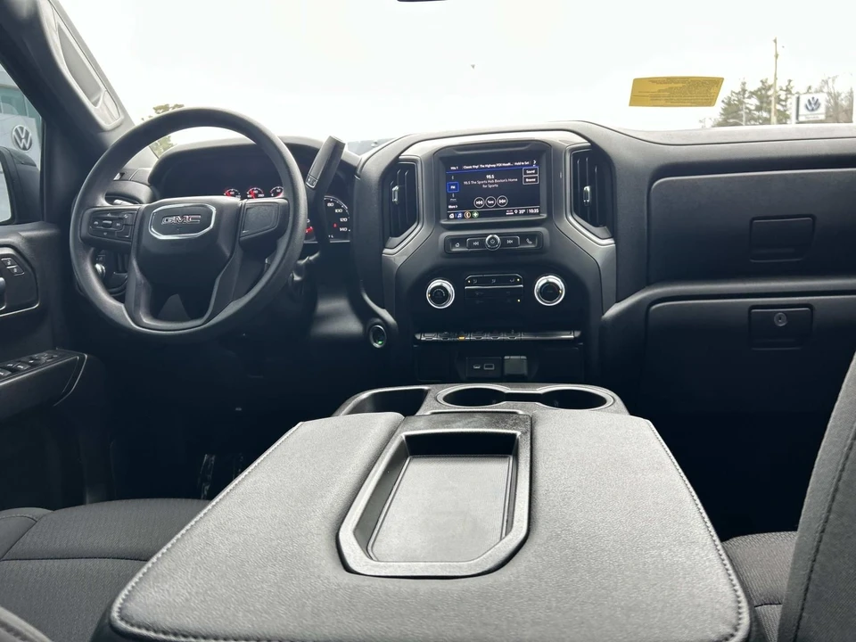 2023 GMC Sierra 5th Gen - Image 17 of 21