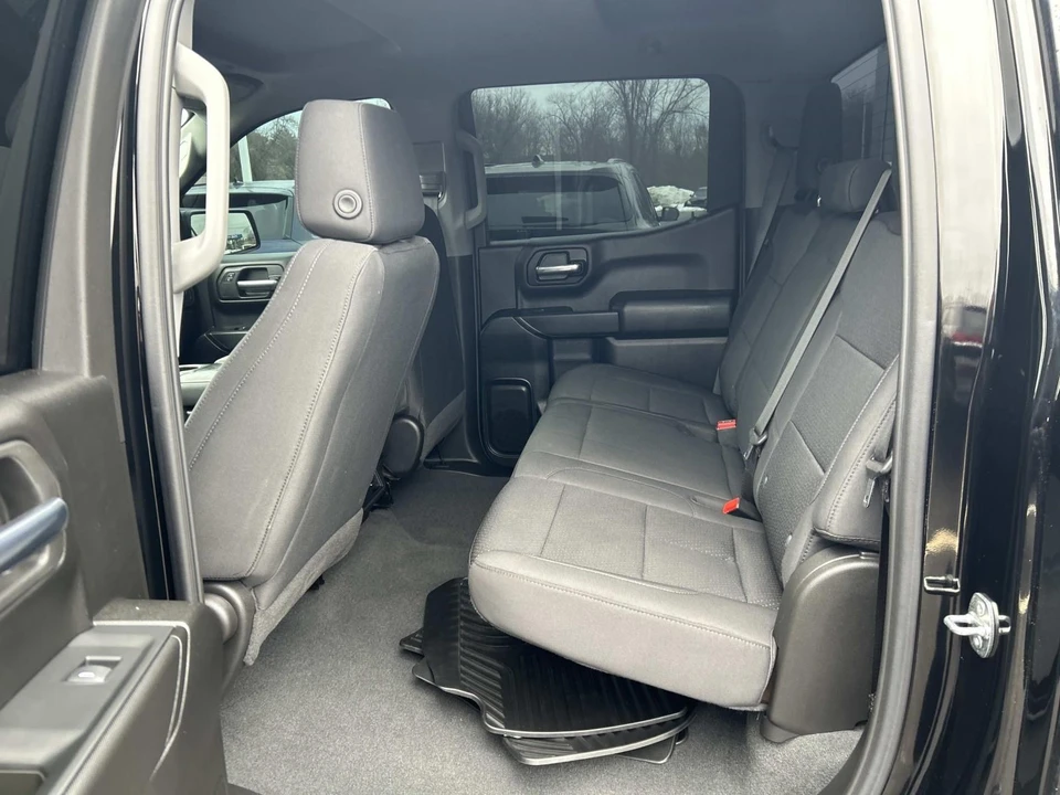 2023 GMC Sierra 5th Gen - Image 13 of 21