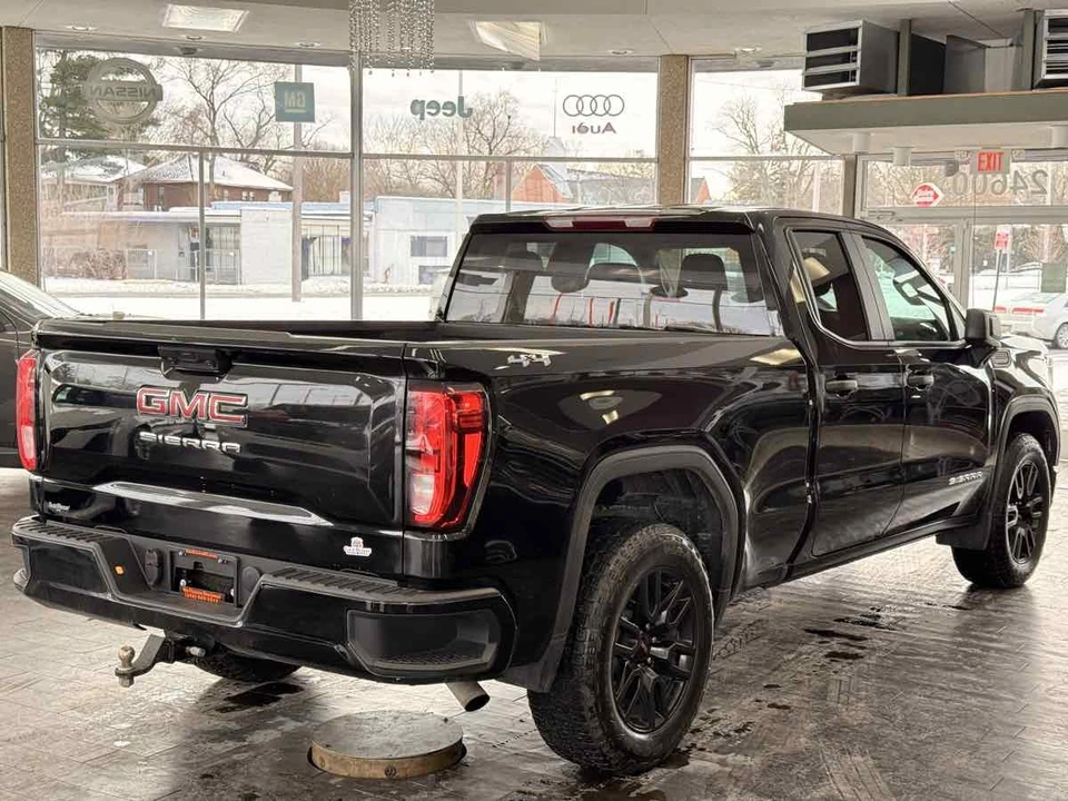 2023 GMC Sierra 5th Gen - Image 10 of 12