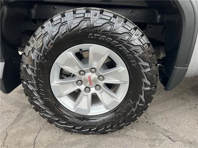 2023 GMC Sierra 5th Gen - Image 20 of 21