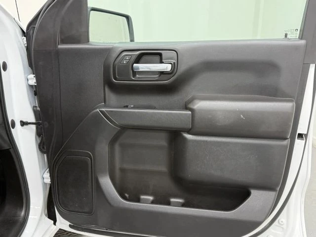 2023 GMC Sierra 5th Gen - Image 18 of 21