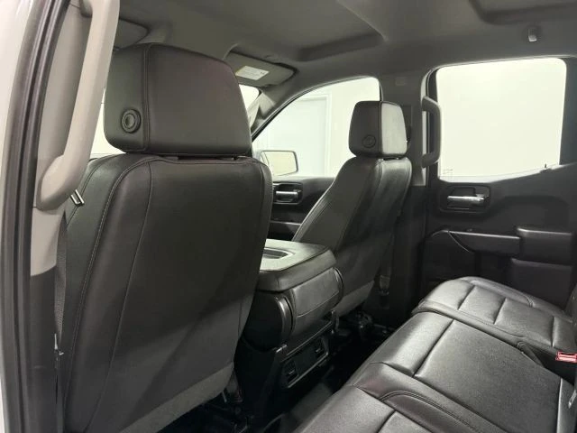 2023 GMC Sierra 5th Gen - Image 15 of 21